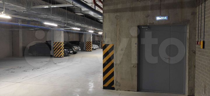 Машиноместо, 13 м²