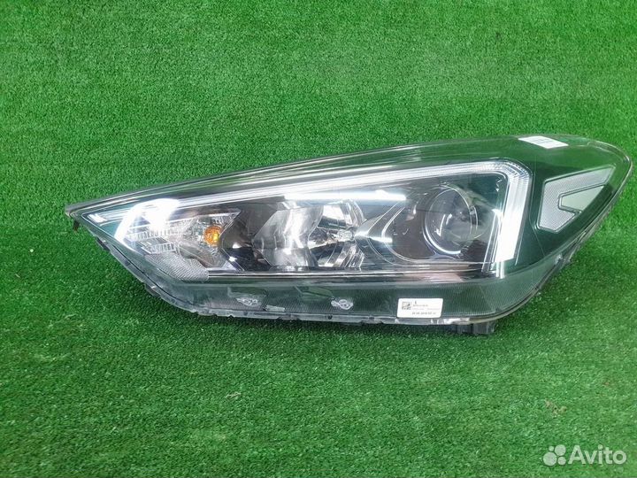 Фара левая Hyundai Tucson
