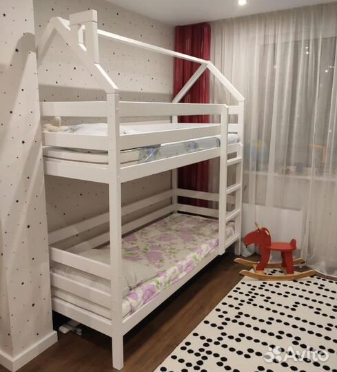 Двухъярусная кровать массив