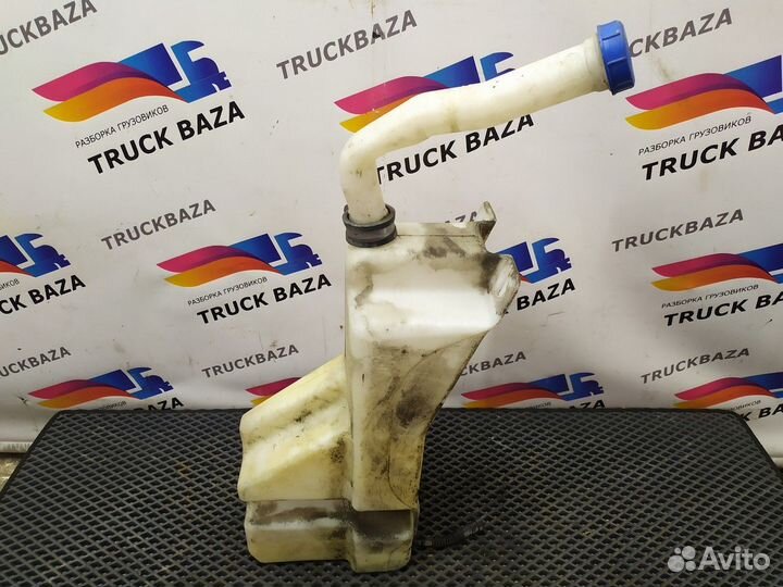 Бачок омывателя лобового стекла