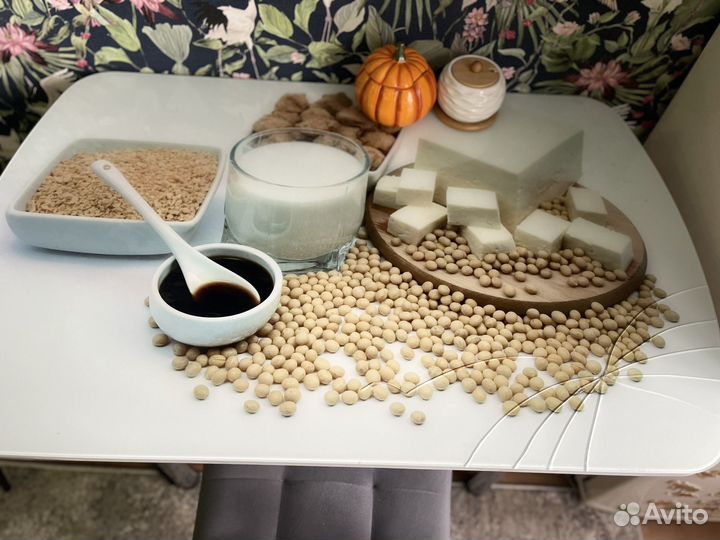 Кухонный стол