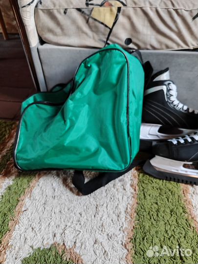 Коньки хоккейные детские