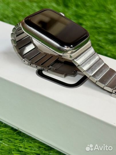 Apple Watch S4 44mm Stainless Milanes Loop