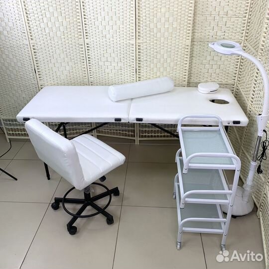 Массажный стол
