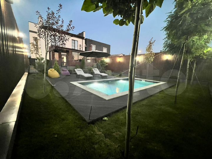 Дом 167 м² на участке 5,5 сот.