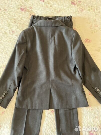 Школьный костюм