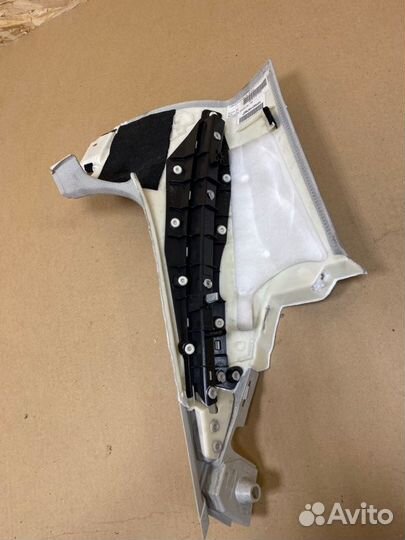 Обшивка задней стойки правая задняя правая Audi A4
