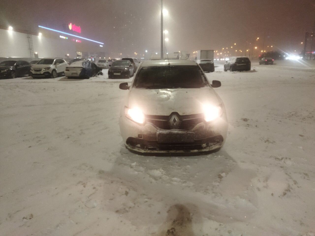 Renault Logan: фото владельца