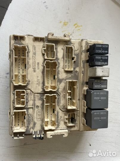 Блок предохранителей салон Hyundai Sonata V