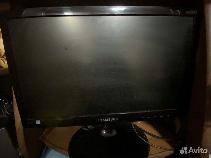 Монитор Samsung