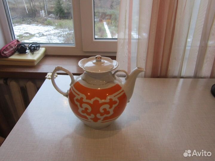 Графин, чайник, кружка, ваза, форма, блюдо