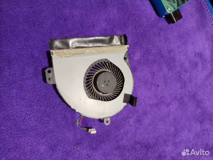 Кулер для ноутбука KSB06105HB
