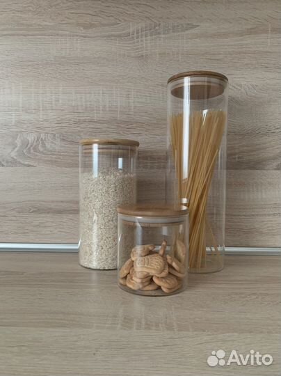 Стеклянный банки с бамбуковой крышкой
