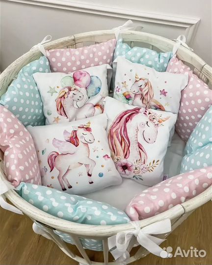 Бортики в детскую кроватку для девочки