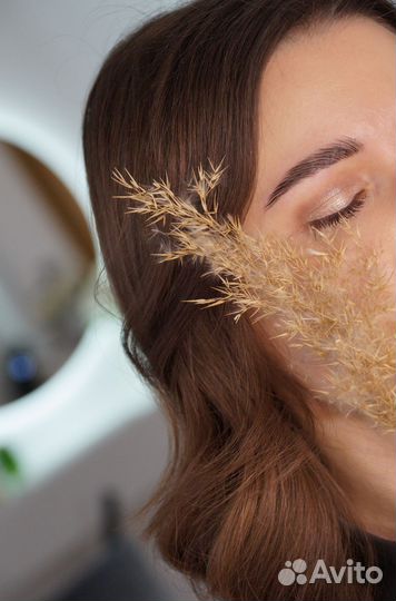 Окрашивание и коррекция бровей