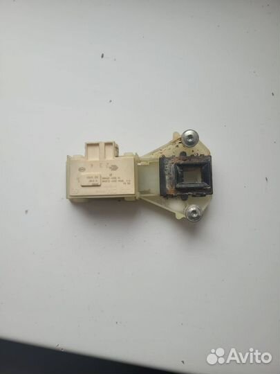 Люк стиральной машины с замком