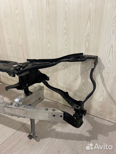 Телевизор (передняя часть) Mercedes Benz E350 W212