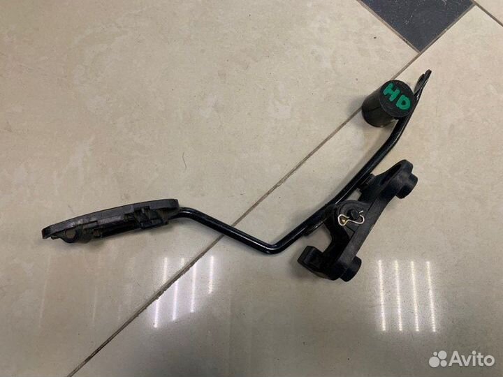 Педаль газа Hyundai Elantra HD G4FC 2010