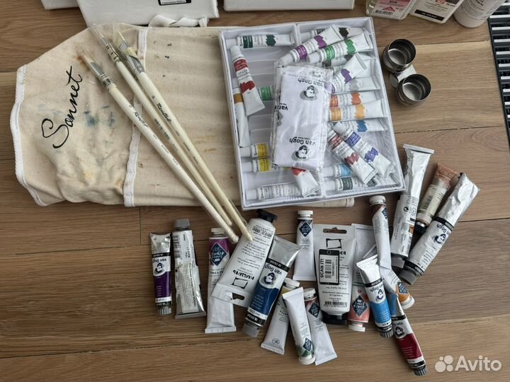 Мольберт Mabef, холсты, краски