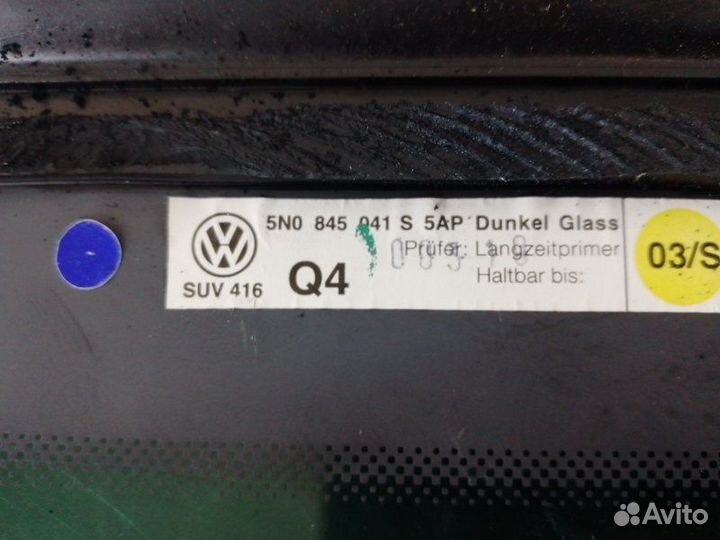 Стекло кузовное глухое левое Volkswagen Tiguan