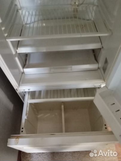 Холодильник стинол трехкамерный