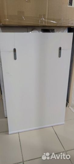 Зеркало в ванную с полочкой