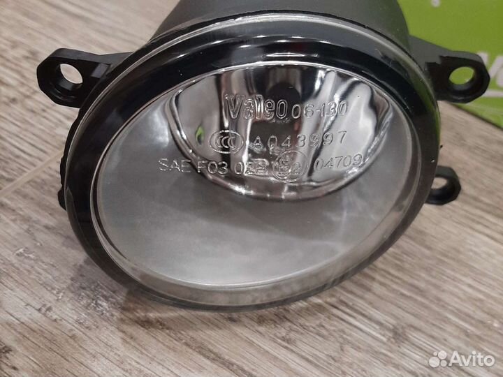 Противотуманные фары, туманки Toyota Fielder Camry