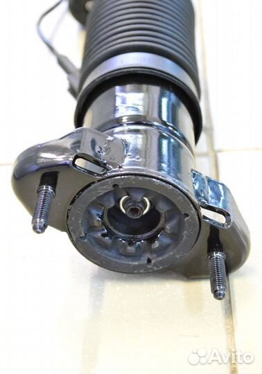 Задний амортизатор Mercedes W164 ML X164 GL W166