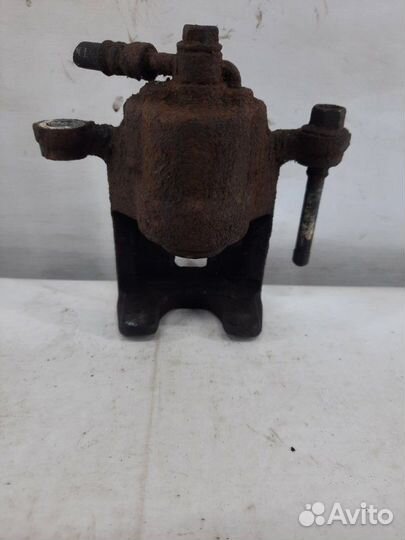 Суппорт тормозной задний правый Nissan X-Trail