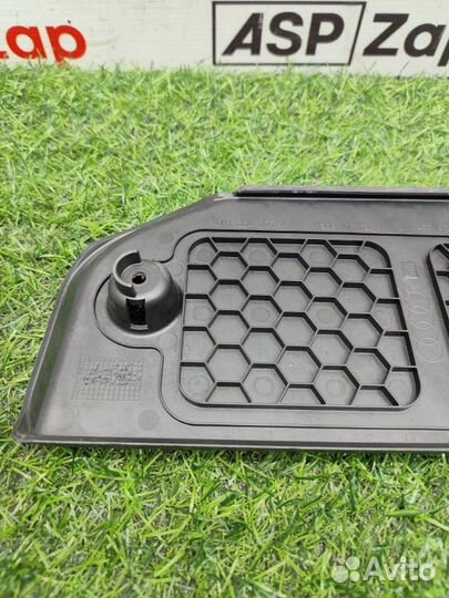 Накладка декоративная Audi Q7 4M 2015