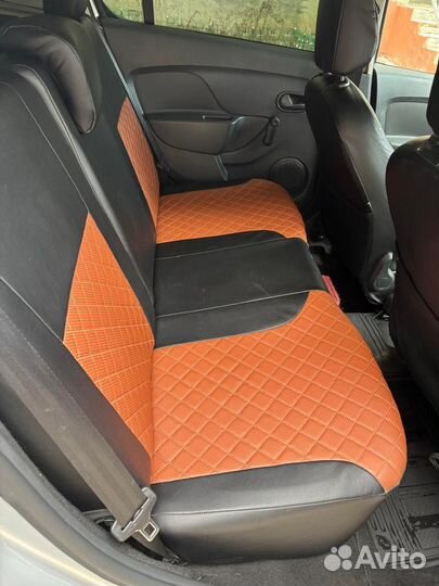 Чехлы на Renault