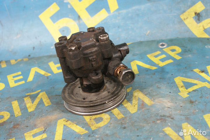 Насос гидроусилителя руля Nissan Primera P10