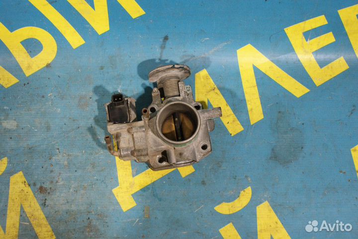 Дроссельная заслонка Mazda 323F BA