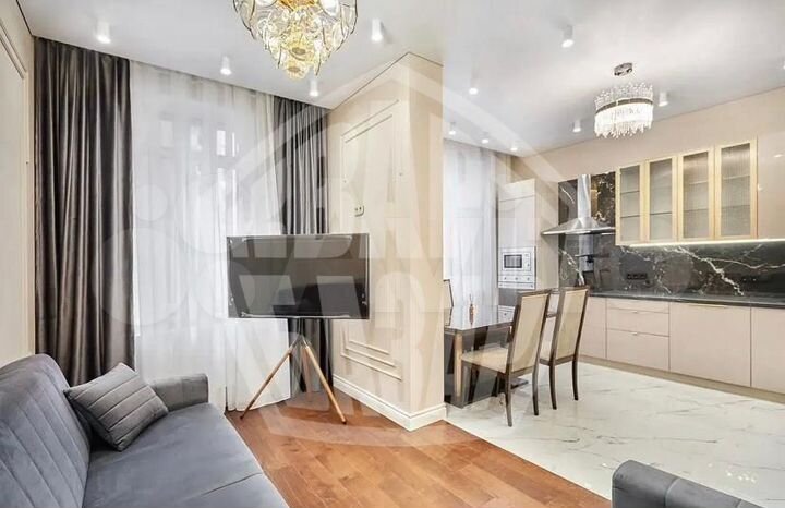 2-к. квартира, 80 м², 10/14 эт.