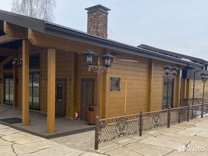 Бригада строителей