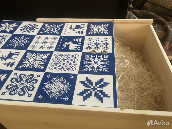 Коробка для подарка и хранения