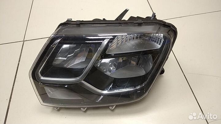 Фара левая Renault Duster