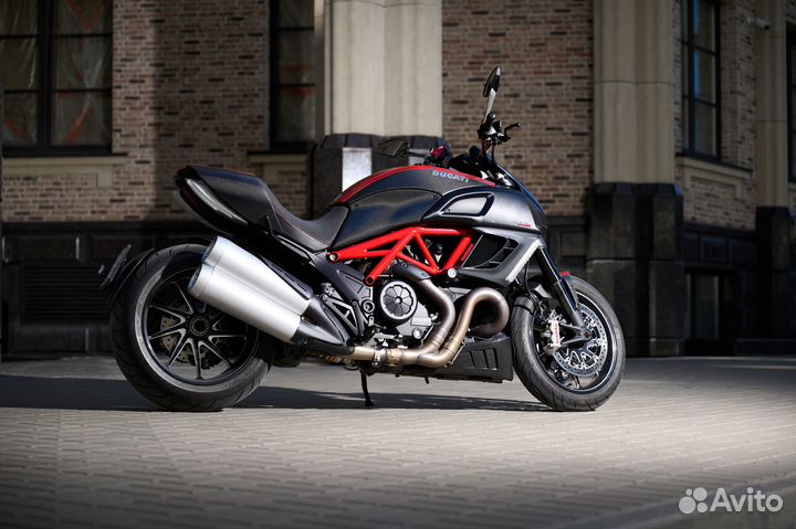 Мотоцикл Ducati Diavel Carbon, 2 тыс пробег