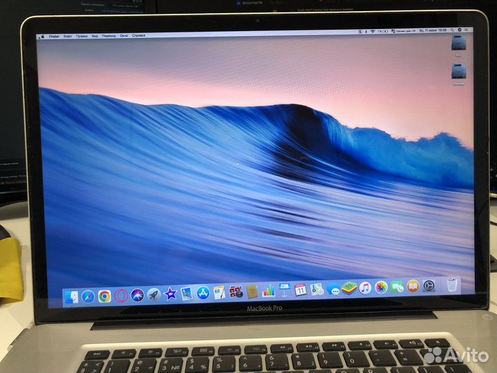 Apple MacBook Pro 17 2011 i7 16gb