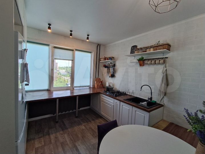 2-к. квартира, 50 м², 2/5 эт.