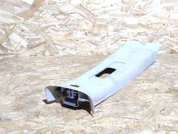 Обшивка стойки правая Subaru Forester S12