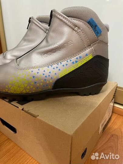 Лыжи 170+ крепления+ Лыжные ботинки + Лыжные палки