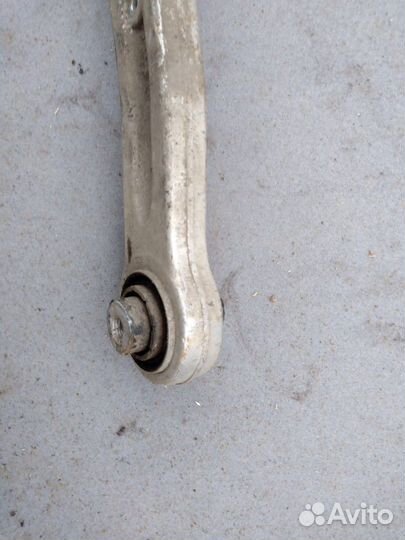 Рычаг передний Audi A8 D3