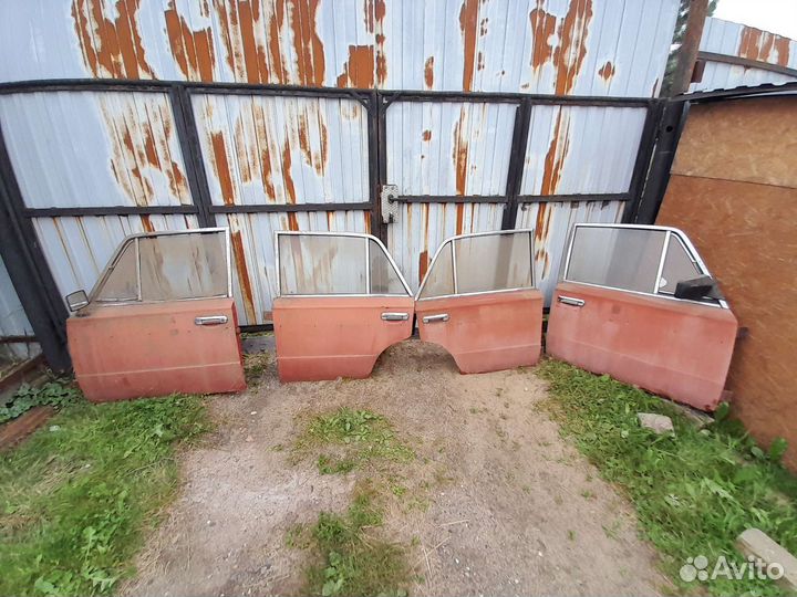 Двери от ваз 2103