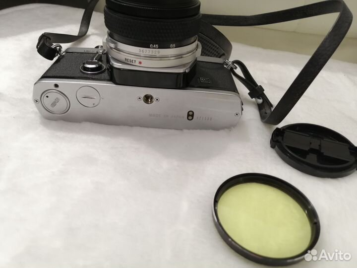 Olympus OM-2 с объективом Zuiko Auto-s 50 mm f1. 8