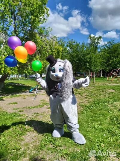 Поздравление Чебурашки. Ростовые куклы