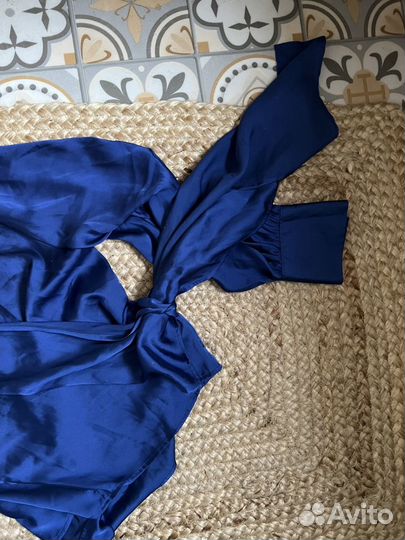 Синяя шелковая блузка зара оригинал