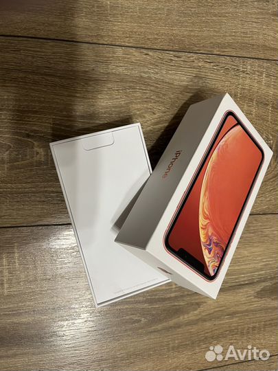iPhone Xr, 64 ГБ