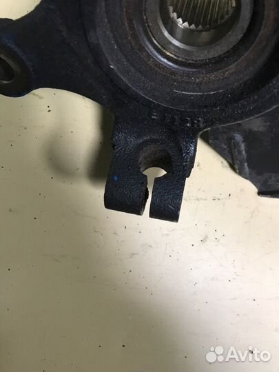 Кулак поворотный передний правый Ford Maverick 2