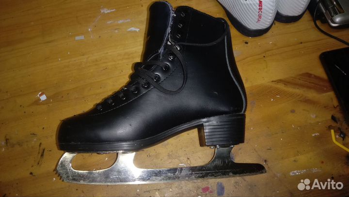 Коньки фигурные Nordway 37